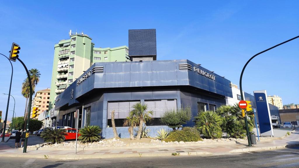 Imagen de las naves de Peugeot en Carretera de Cádiz.