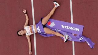 María Pérez, tras ganar la prueba de los 20 km marcha en el Mundial de Tokio