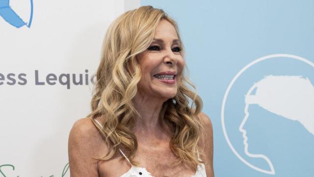 Ana Obregón en el photocall de la Gala Benéfica organizada por el Ayuntamiento de Algete.