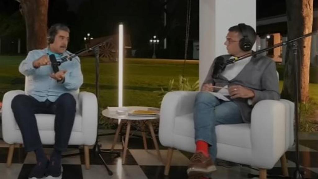 Nicolás Maduro con Juan Carlos Monedero en 'Maduro Pódcast', en agosto de 2024.