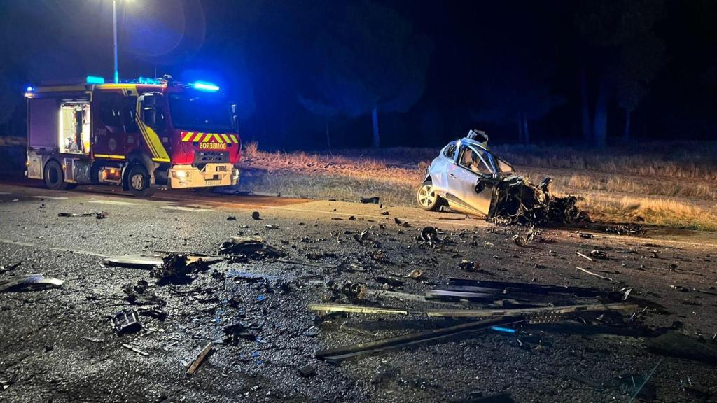 Imagen del estado en el que quedó el coche tras el brutal accidente en Traspinedo.