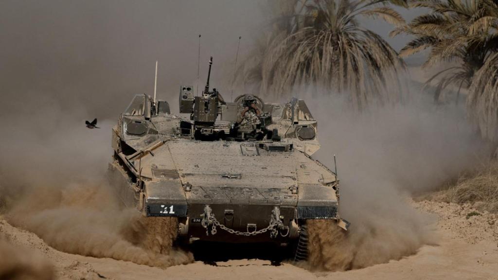 Un tanque israelí, cerca de la frontera con Gaza.