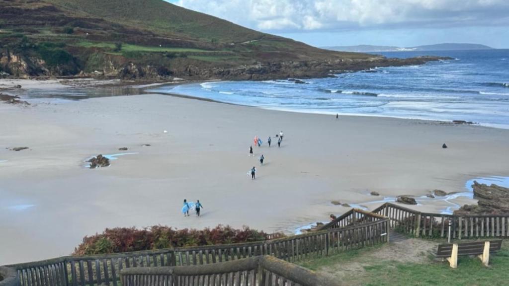 Imagen de la actividad de surf.