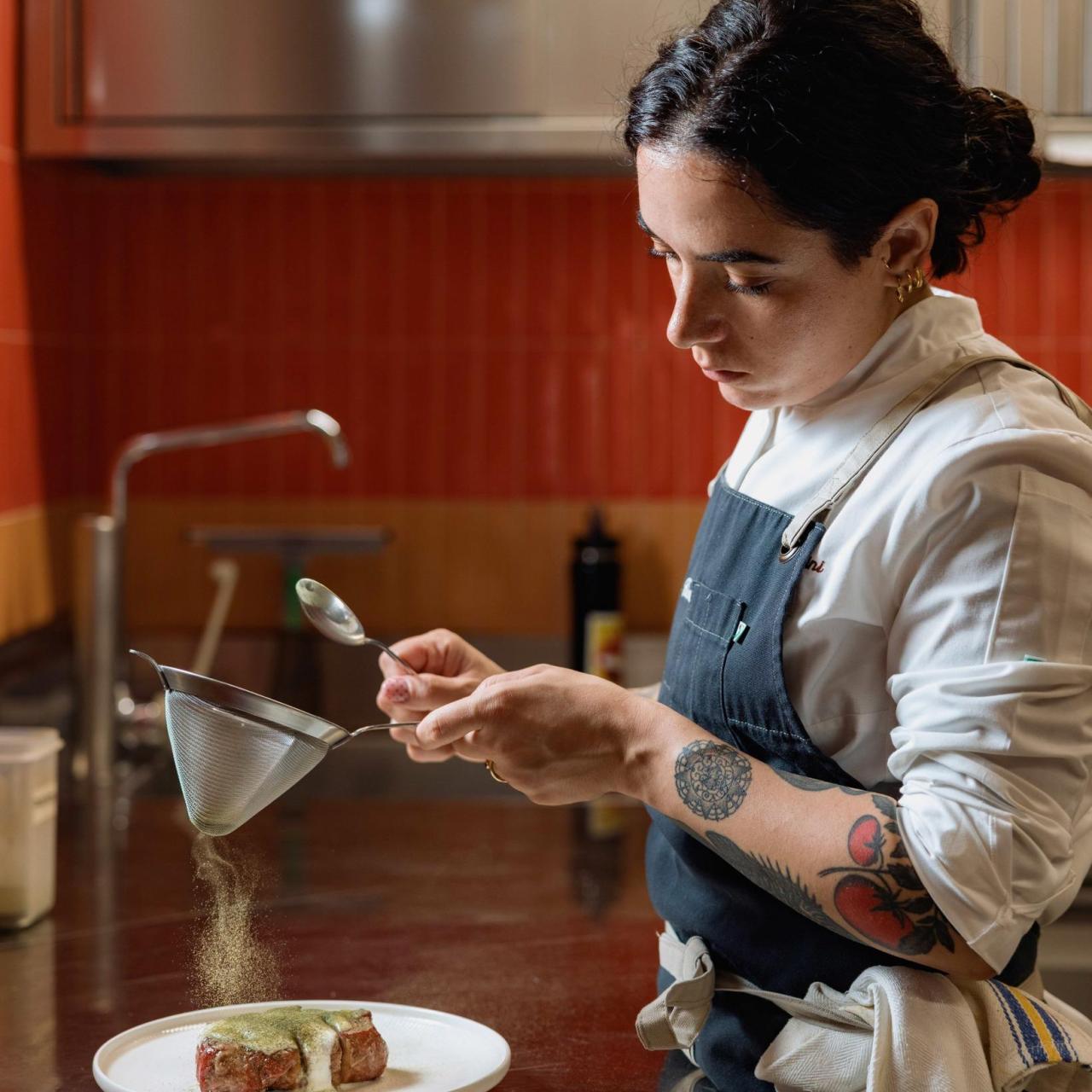 Sarah en la cocina de Santo Palato.