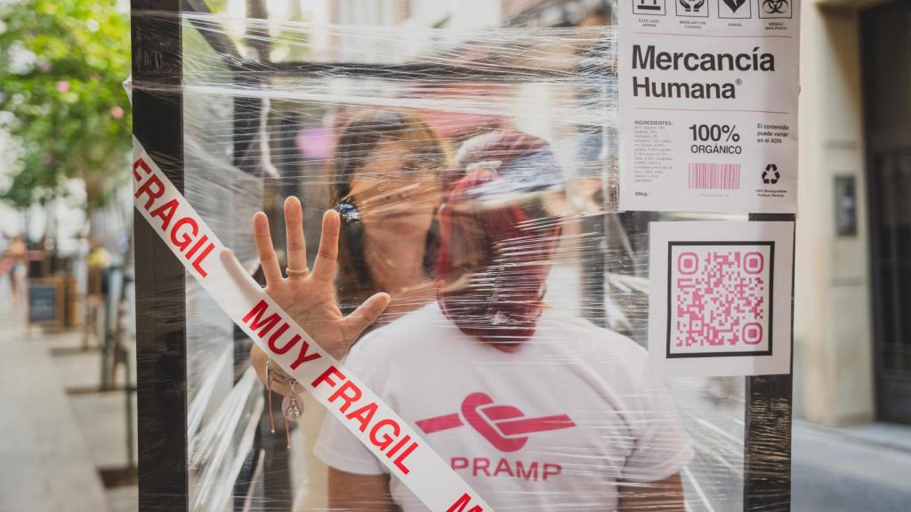 Imagen de la campaña 'Mercancía humana', impulsada en 2025 por APRAMP para denunciar la explotación sexual que aún existe en este país.