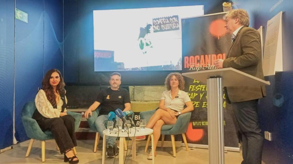 Ana Poquet, Jorge Villa, Virginia Carrión y Martín Sanz en la rueda de prensa en el Museo de Aguas este lunes.