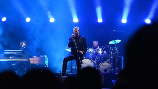 Loquillo durante un concierto.