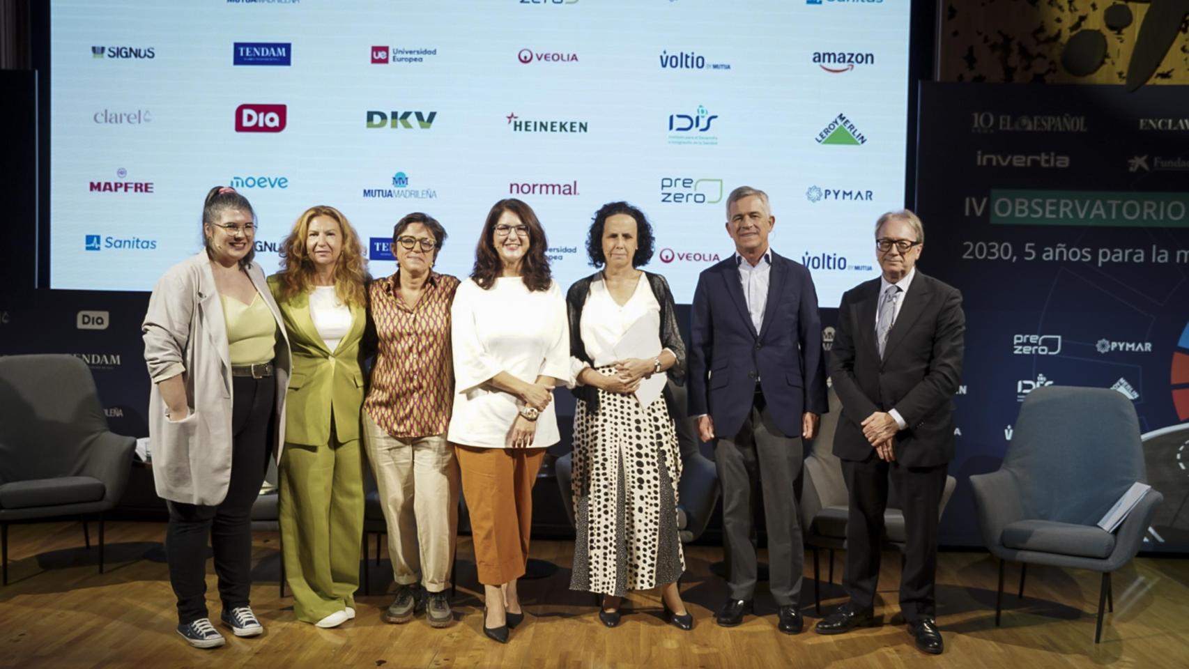 De izquierda a derecha; Raquel Nogueira, redactora de Enclave ODS; Isla Ramos, directora general de Save the Children; Irene Milleiro, directora general de Ashoka España;