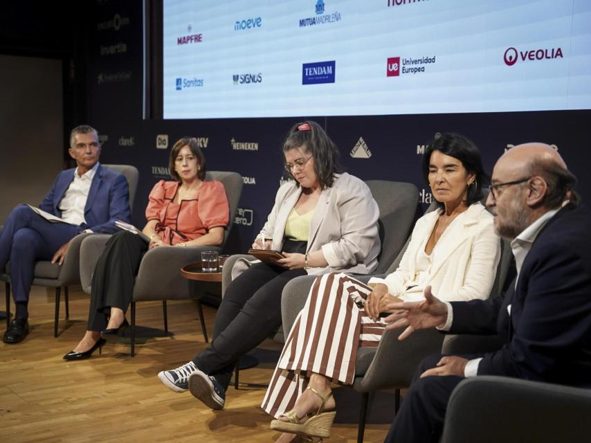 Los ponentes durante la mesa redonda 'Utopías y realidades de la descarbonización'.