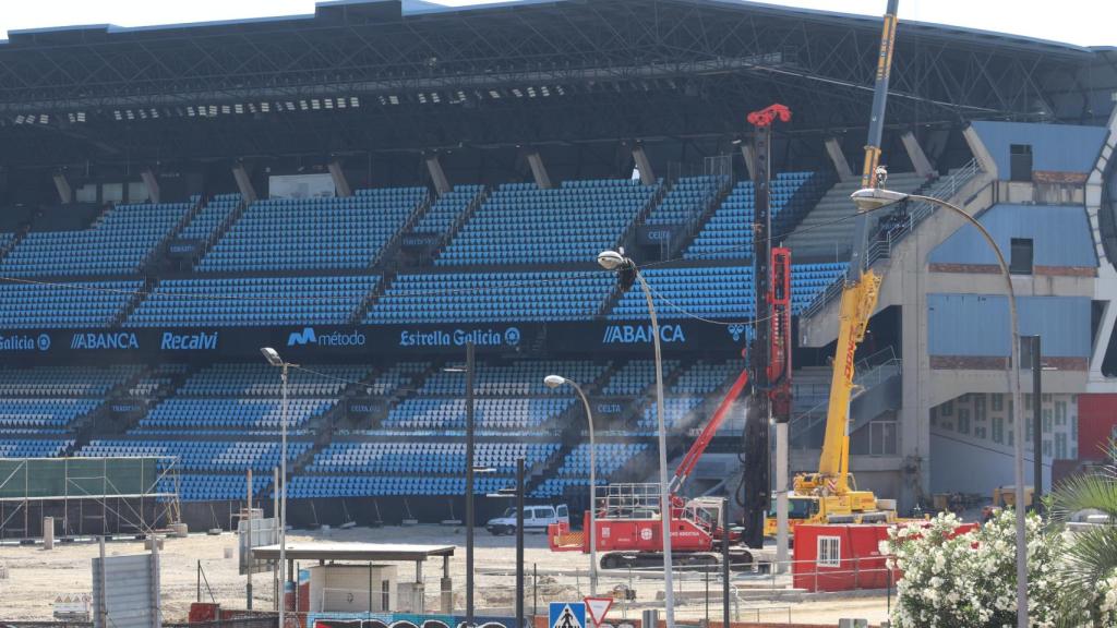 Obras de la grada de Gol del estadio de Balaídos, en Vigo