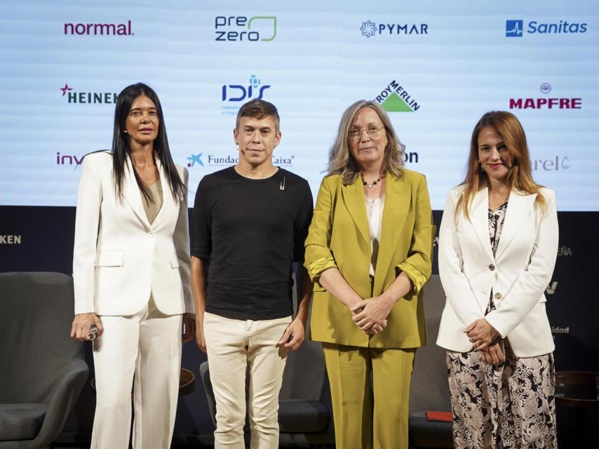 Los ponentes de la mesa redonda 'Inteligencia artificial y brecha educativa'.