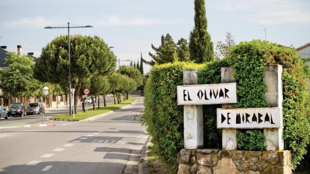 La entrada de El Olivar de Mirabal en Boadilla del Monte.