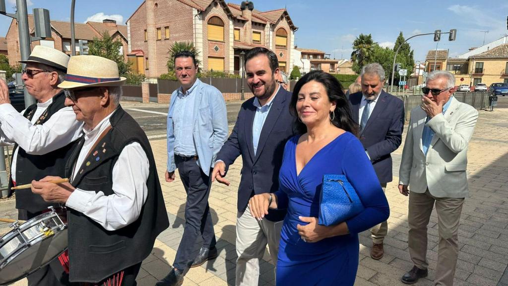 El alcalde de Villalón, José Ángel Alonso, en la inauguración del mercado del queso