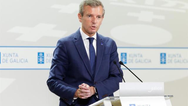 Alfonso Rueda interviene ante los medios tras un Consello.