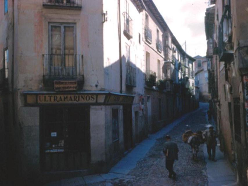 Calle Santa Isabel esquina con Pozo Amargo. Fotografía de Yakoubian Kurkjian en el otoño de 1960. Mediateca del INAH (Gobierno de México)
