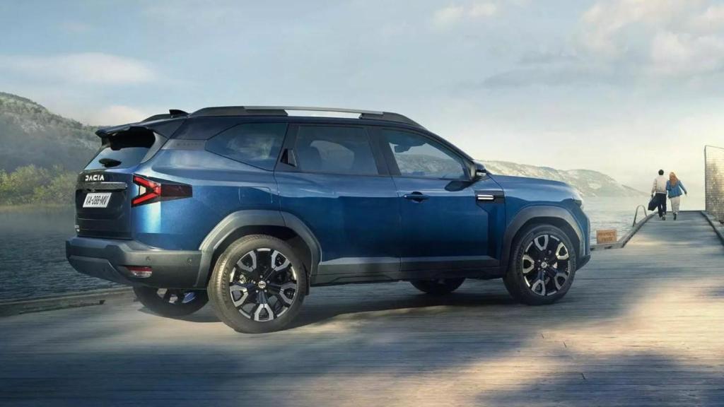 El nuevo Dacia Bigster en vista lateral-trasera