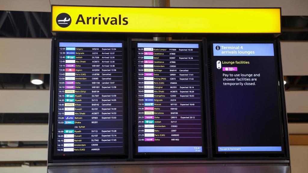 Una pantalla del Heathrow mostrando vuelos cancelados.