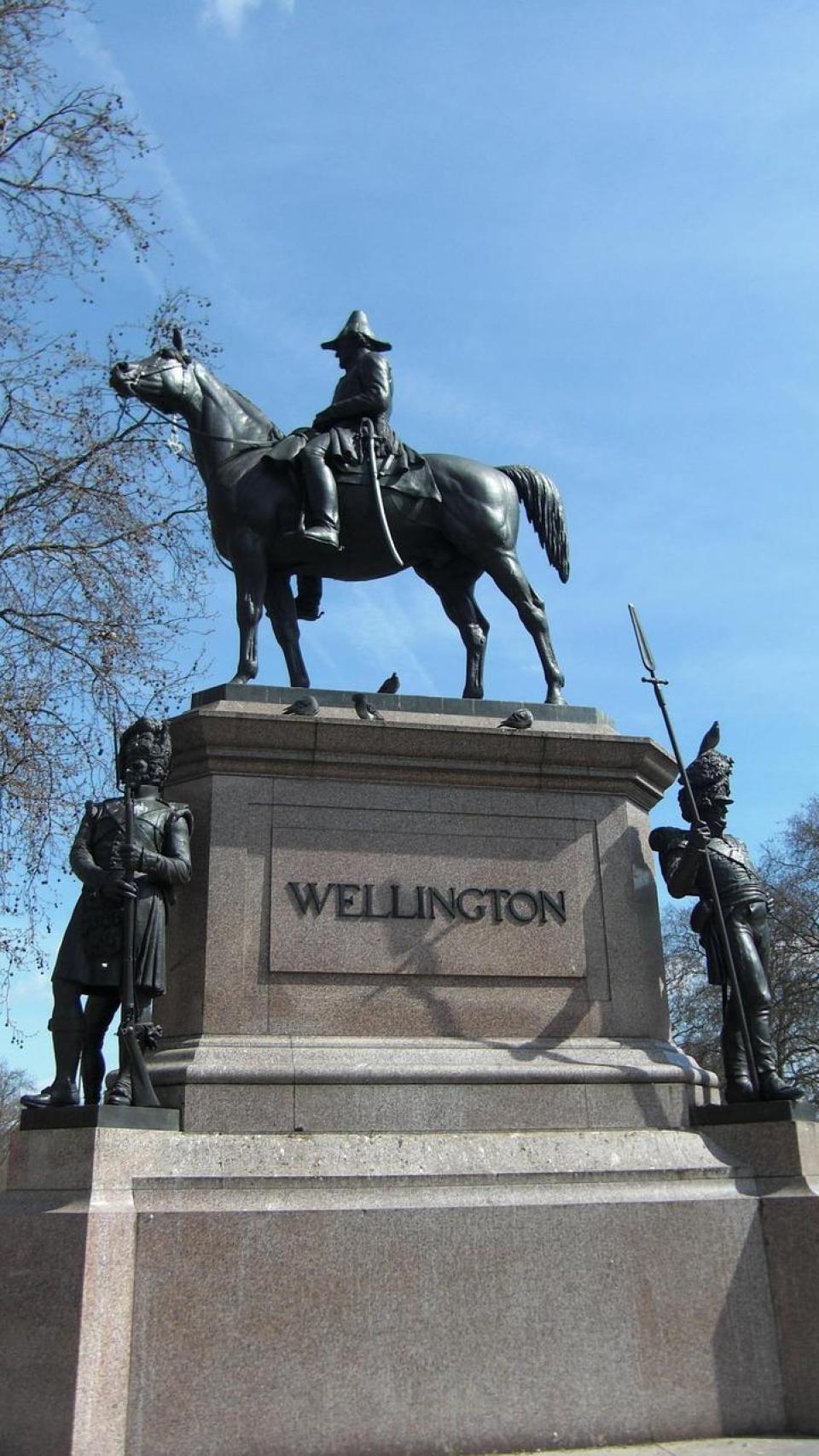 Escultura del duque de Wellington, en Nueva Zelanda.