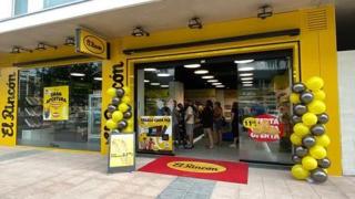 Un tienda de El Rincón en Zaragoza.