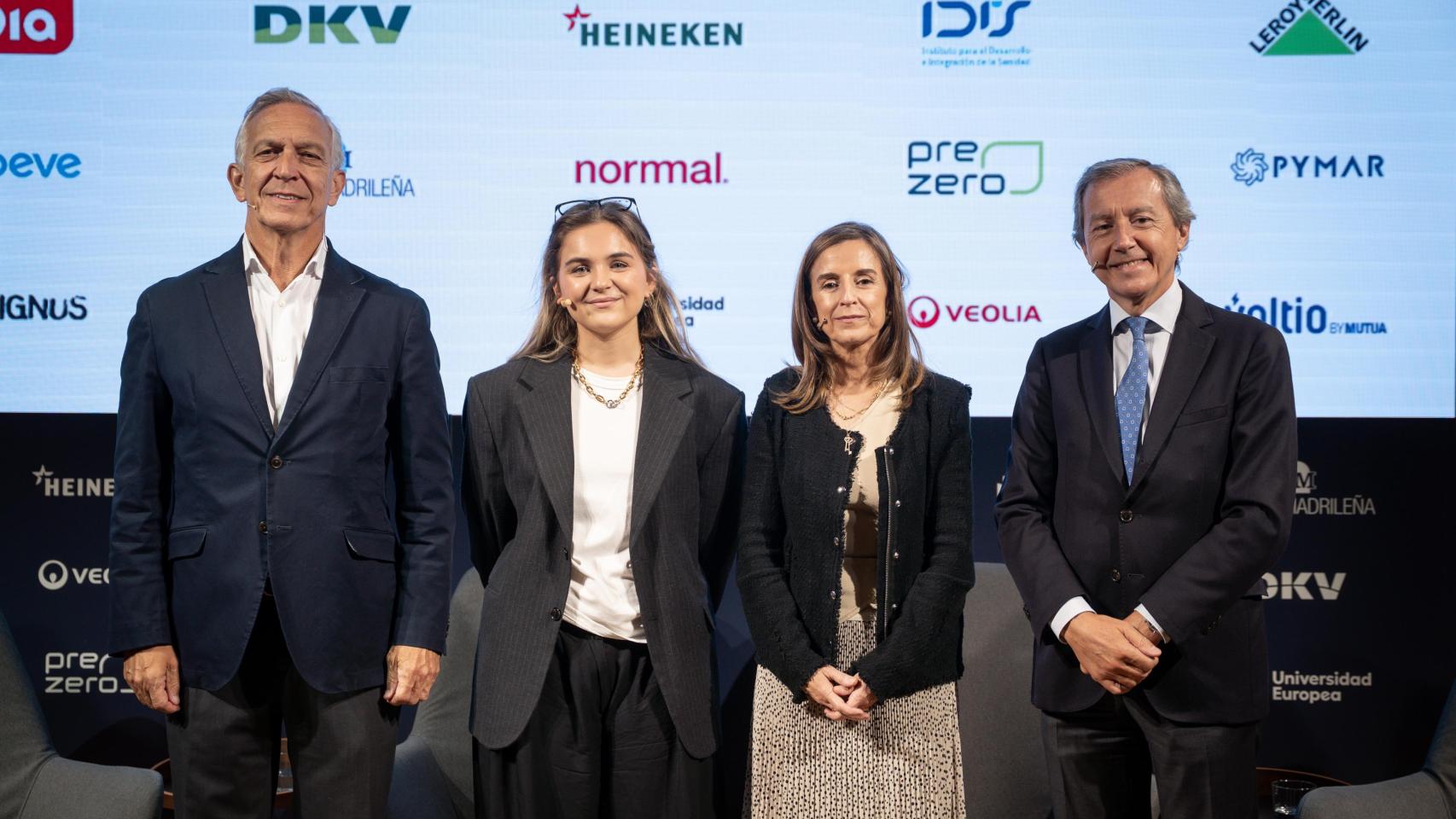 De izquierda a derecha; José Manuel Núñez-Lagos, director general de Ecovidrio; Mariana Goya, redactora de Enclave ODS; Rosa Trigo, CEO de Ecoembes; y Carlos Prieto Menéndez, director general de Signus; en la segunda jornada del IV Observatorio ODS '2030, 5 años para la meta'.