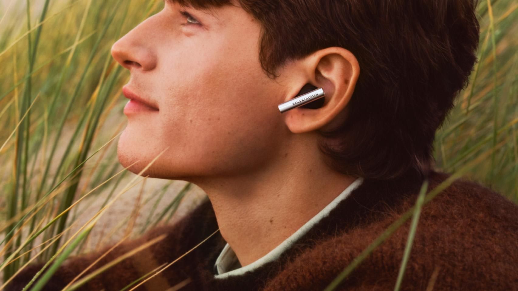 Bang & Olufsen lanza los auriculares Beo Grace: sonido de lujo que ...