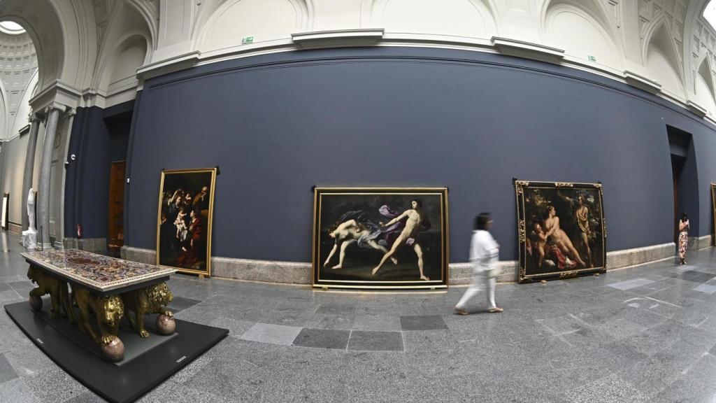 Vista general del proceso de repintado. Foto: Agencia EFE