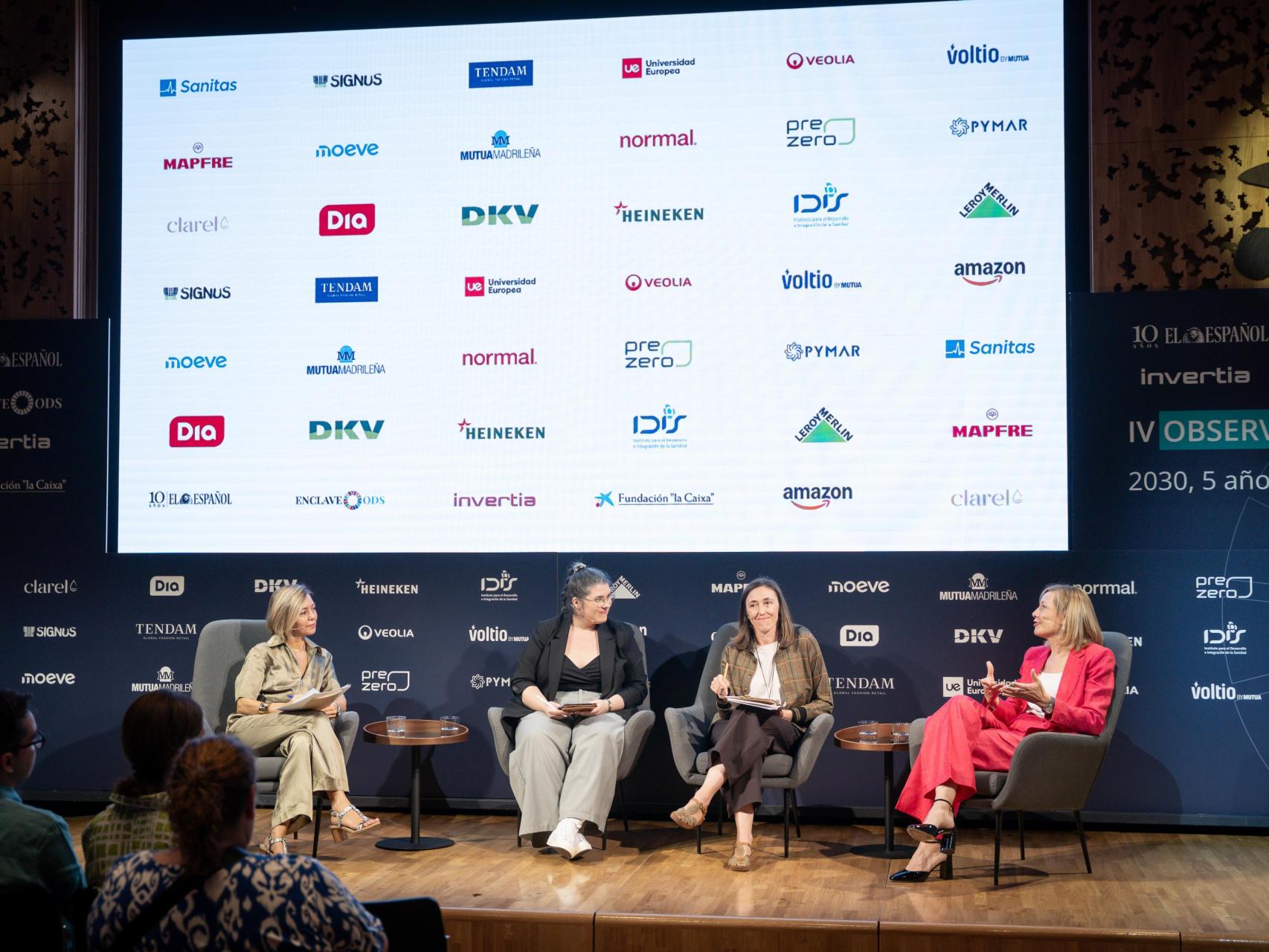 Los ponentes de la mesa redonda 'Ciudades de los cuidados'.