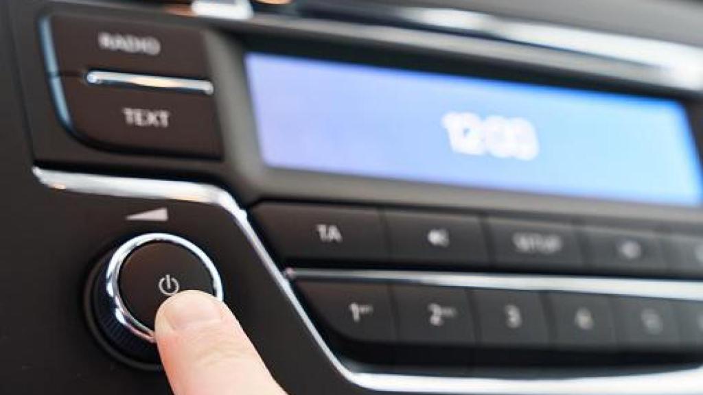 Imagen de los botones de un coche.