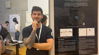 El investigador del CITIC Xabier Pérez, líder del grupo que ha reconstruido la trayectoria del cometa interestelar 3I/ATLAS.