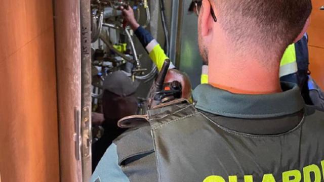 La Guardia Civil escolta a una empresa de agua en Arroyovereda