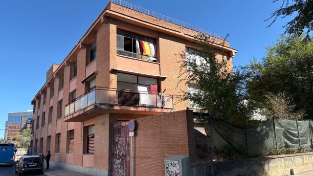 El edificio okupado de la calle Trespaderne.