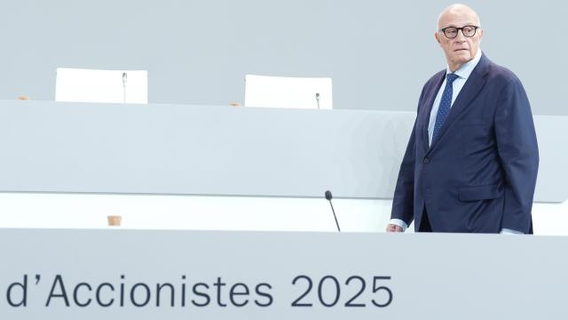 El presidente del Banco Sabadell, Josep Oliu, durante la junta general extraordinaria de accionistas de Banco Sabadell celebrada el pasado 6 de agosto.