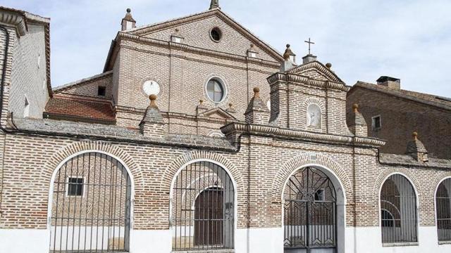 Convento Sagrados Corazones de Jesús y María en Nava del Rey