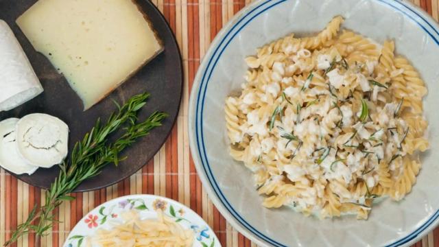 Fusilloni a los tres quesos.