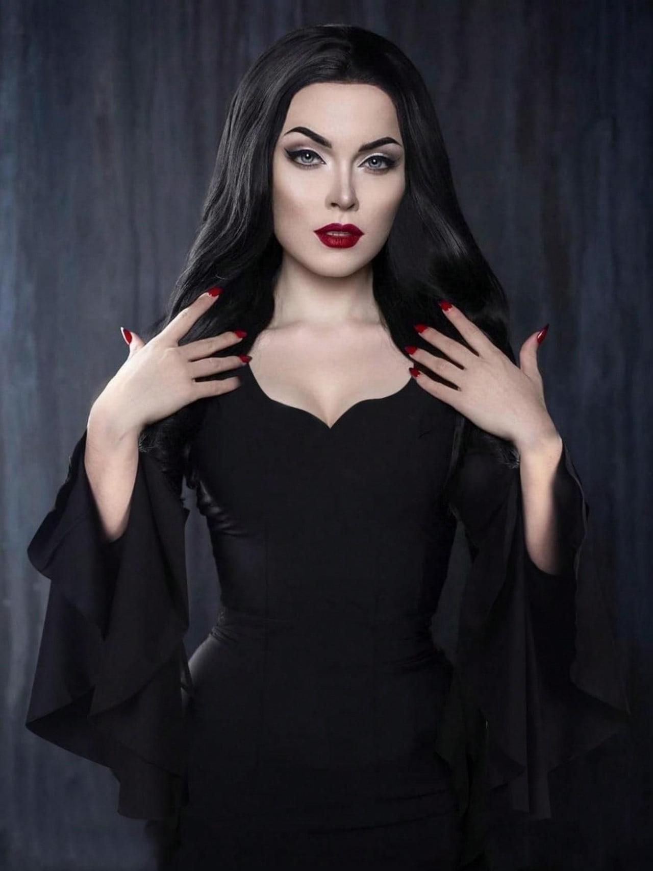 Vestido de Morticia Addams.