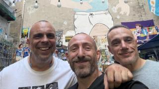 Tres bomberos de A Coruña sofocan un incendio en Nápoles mientras estaban de vacaciones