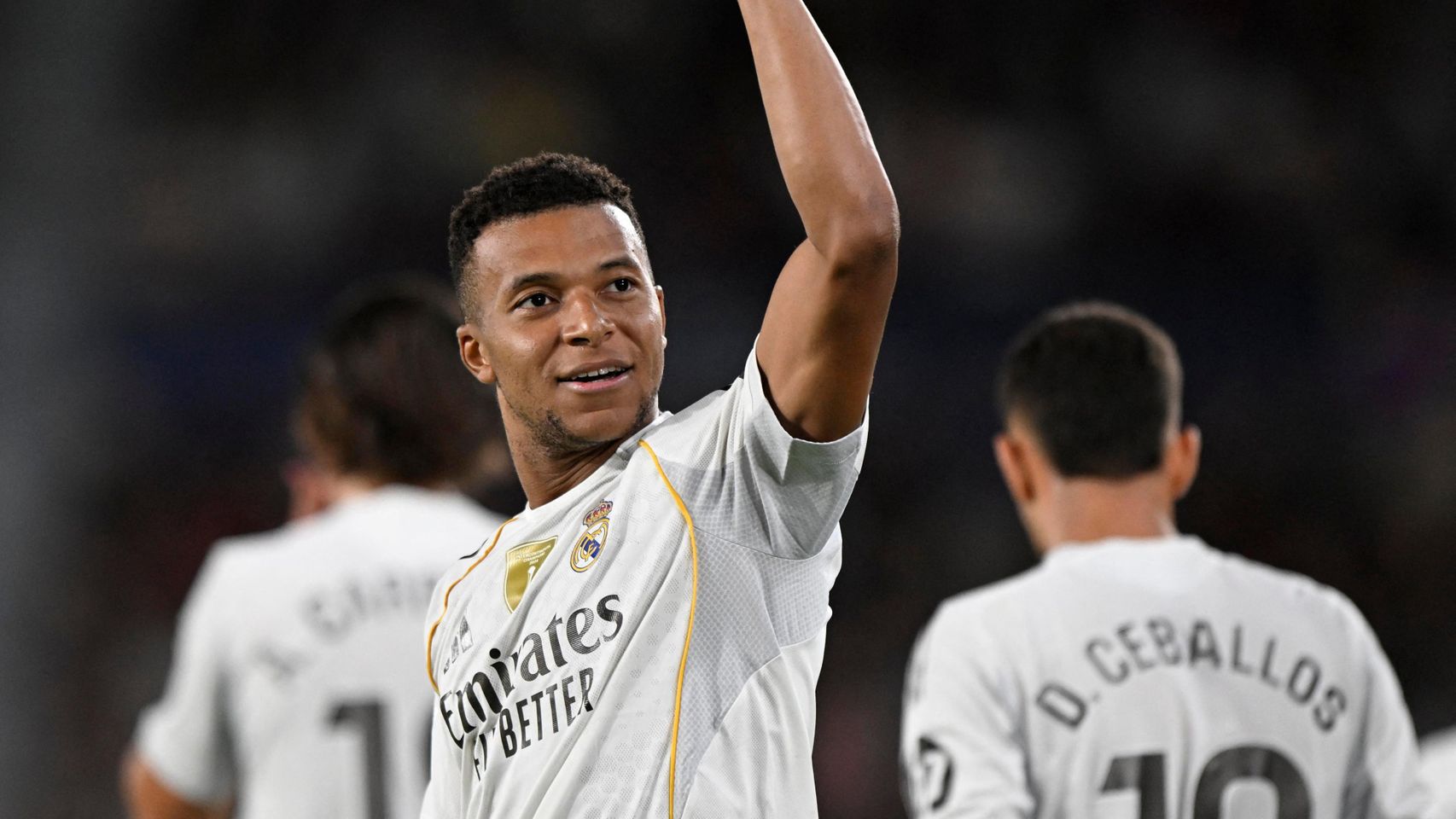 El Real Madrid se divierte y golea al Levante para llegar con pleno de ...