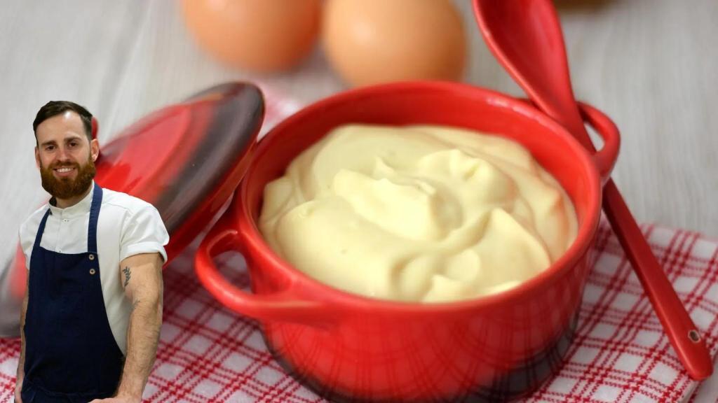 Alfredo Vozmediano en un montaje de El Español