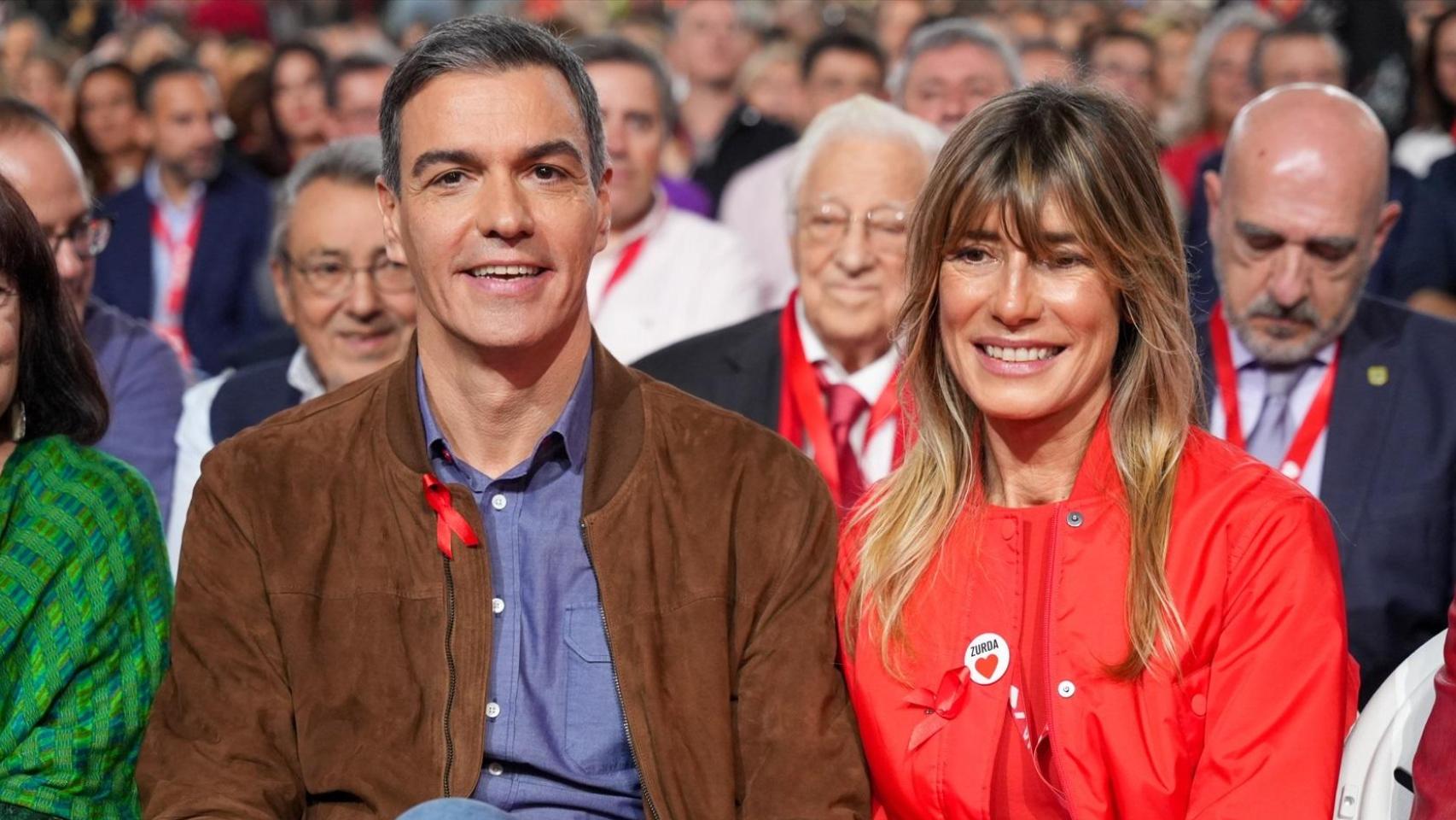 El Presidente del Gobierno, Pedro Sánchez, y su esposa Begoña Gómez en una imagen de diciembre de 2024.