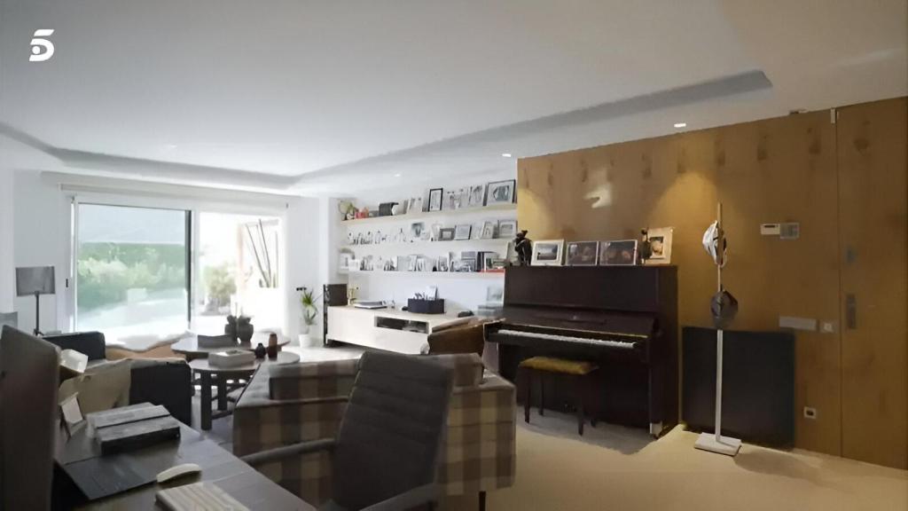 El salón de Antonio Orozco.