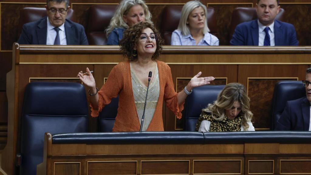 Montero, durante la sesión de control al Gobierno de este miércoles.