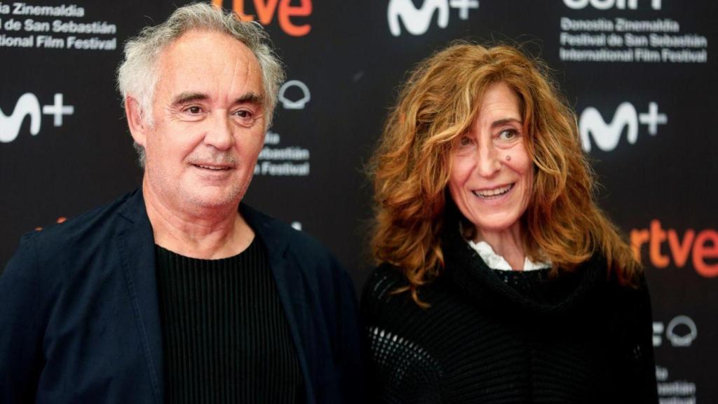 Ferran Adrià y su mujer, Isabel Pérez Barceló, en el Festival de San Sebastián.