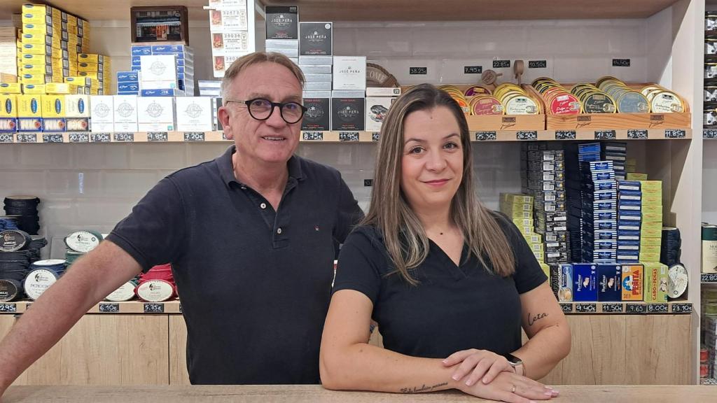 José Luis Agulló Torregrosa y Laura Martínez, de AGU Conservas.