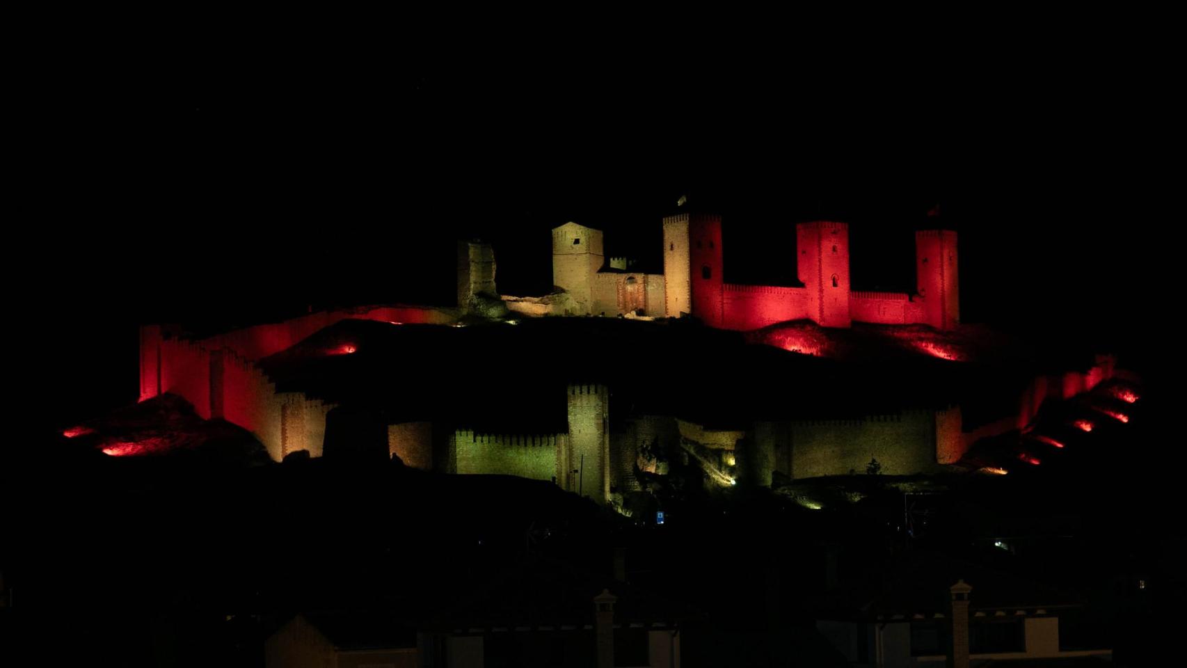 Nueva iluminación del castillo de Molina de Aragón. Foto: JCCM.