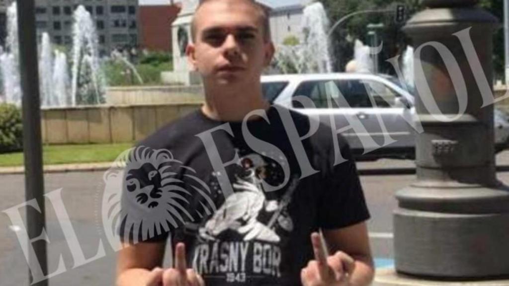 La Fiscalía considera que Francisco S. M. es el autor del lanzamiento de un cóctel molotov contra la sede de Podemos en Cartagena.