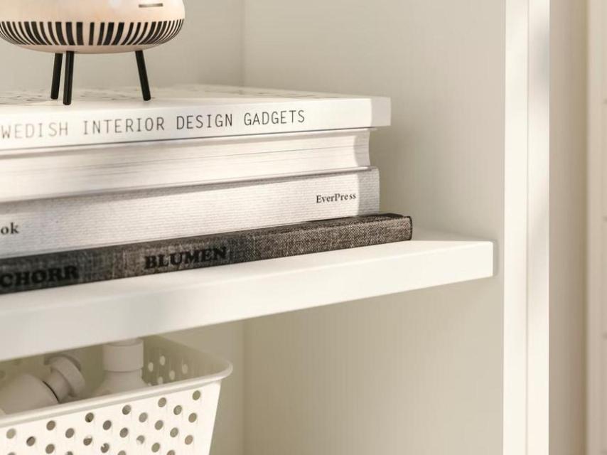 Billy con mesa plegable.