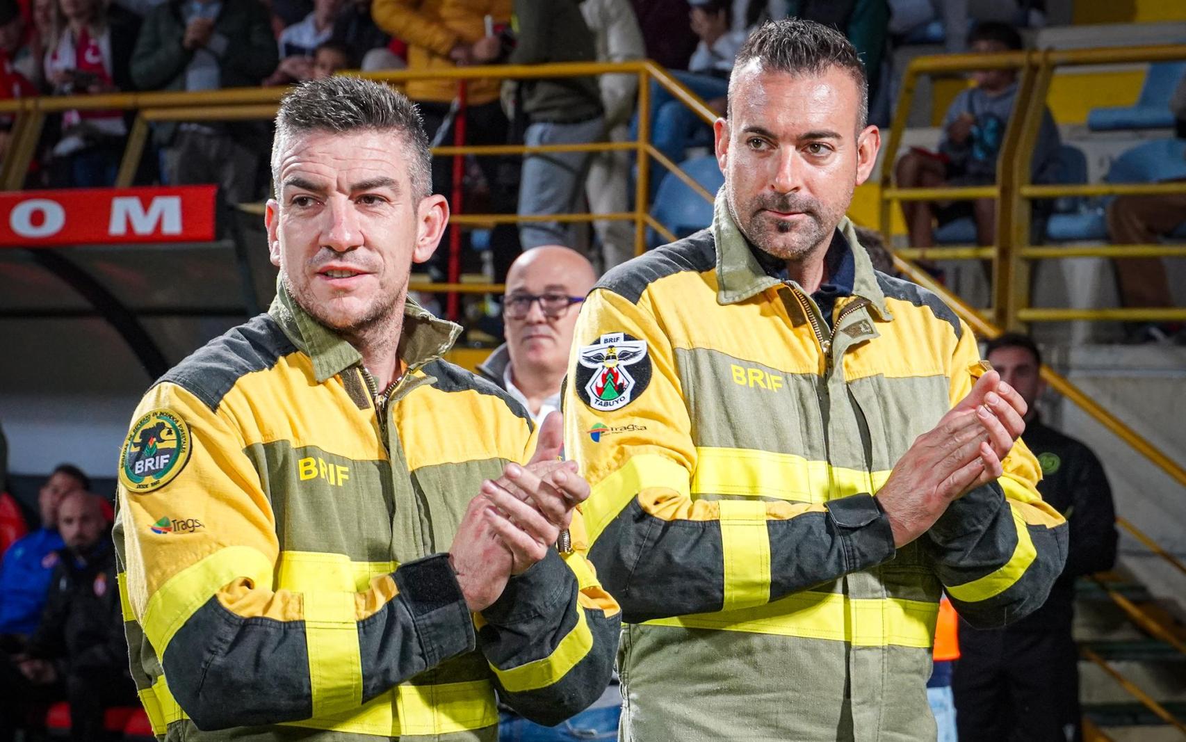 Homenaje en el estadio Reino de León a las Brif
