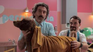 Luis Zahera e Adrián Viador na serie 'Animal'.