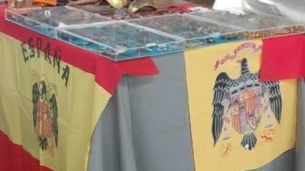 Expositor de la Feria de Antigüedades de Ponferrada.