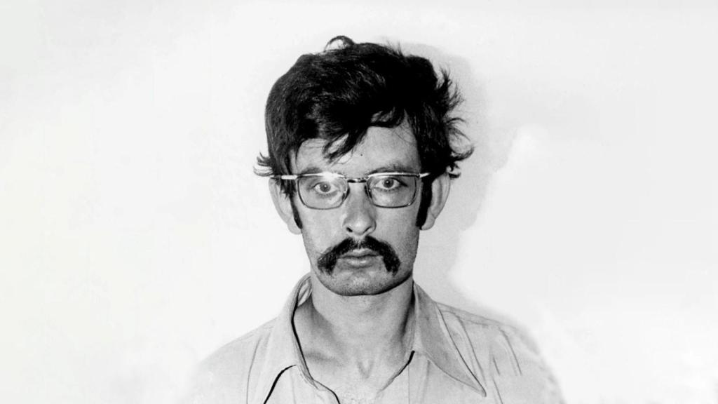 Retrato de Xosé Humberto Baena en las dependencias de la DGS